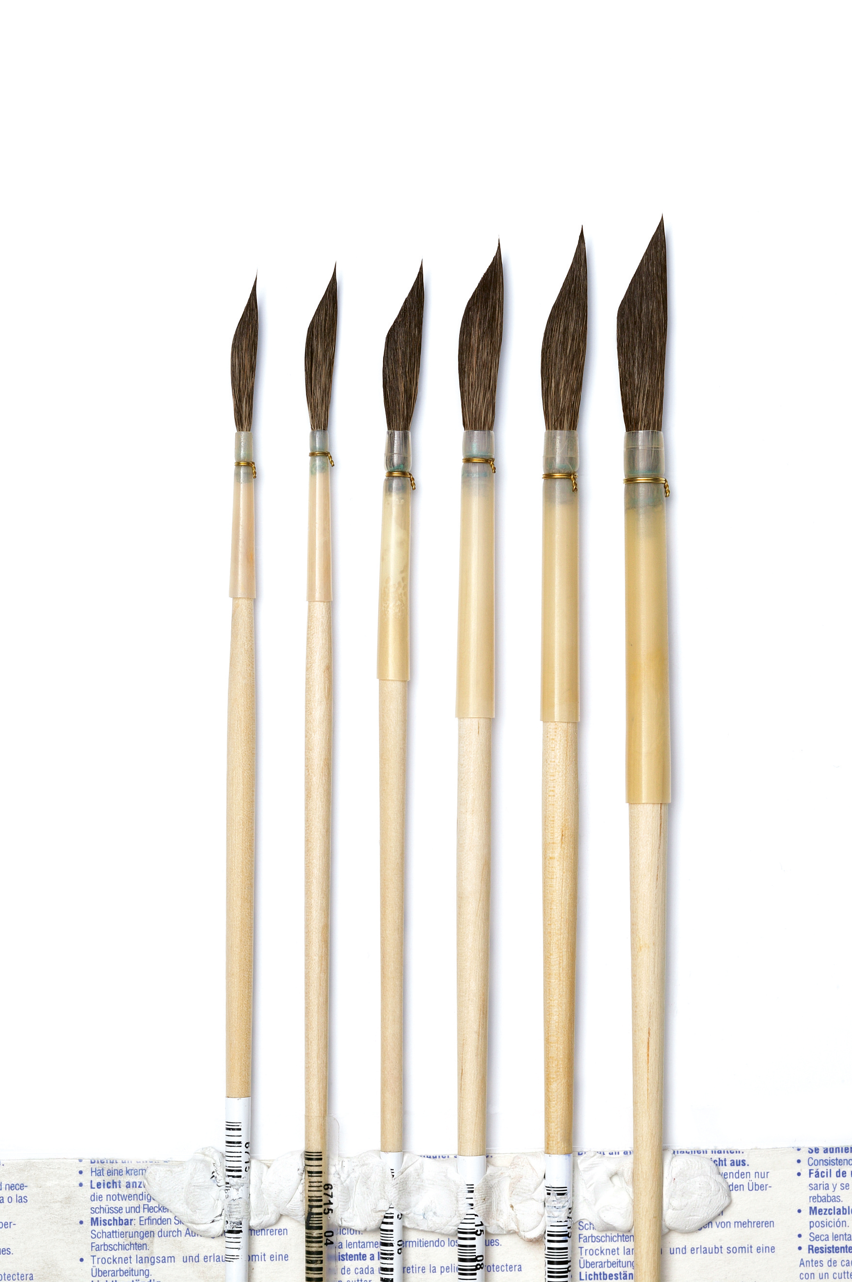 Image of Ekorrhårspensel Isabey Cut Liner "Svärdsläpare" 6715 st 2 (3F) 6715002 3508710025483